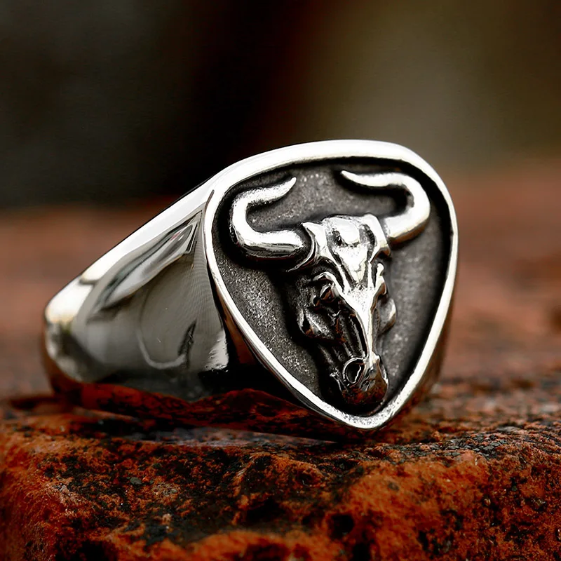 Roaring Lion CZ Iced Out Ring - 316 Stainless Steel, Lion Head Design, Men's Bling Ring - View #8