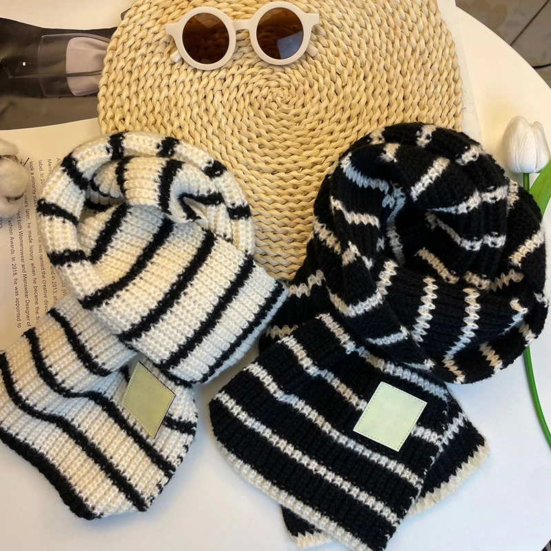 Winter Stripe Baby Scarf Korean Warm Knitted Neckerchief for Kids Boys Girls Classic Black White Stripe Children Neck Scarves