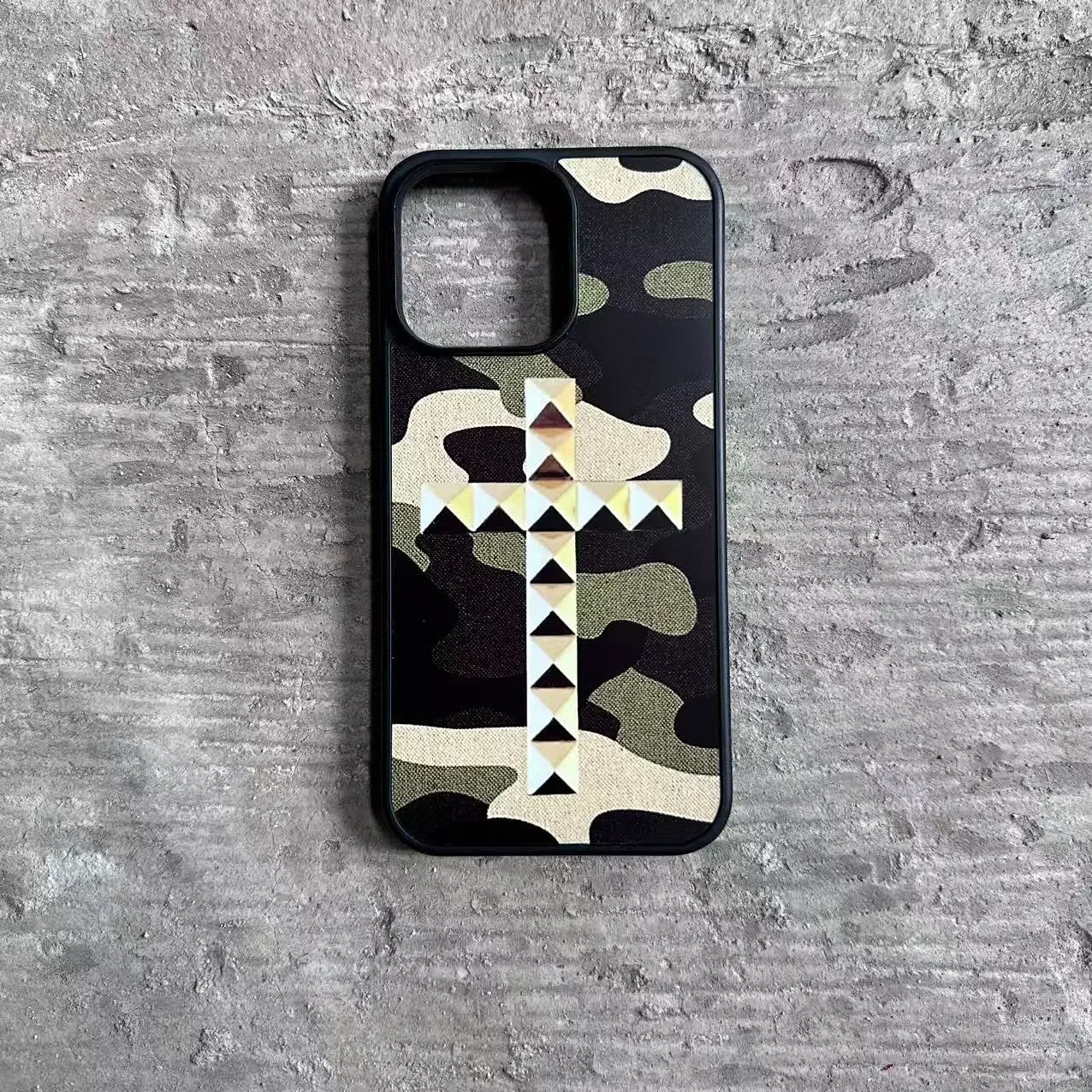 Leopard Print Kawaii Anime Girl Cross Art Phone Case - Y2K Simple Cover