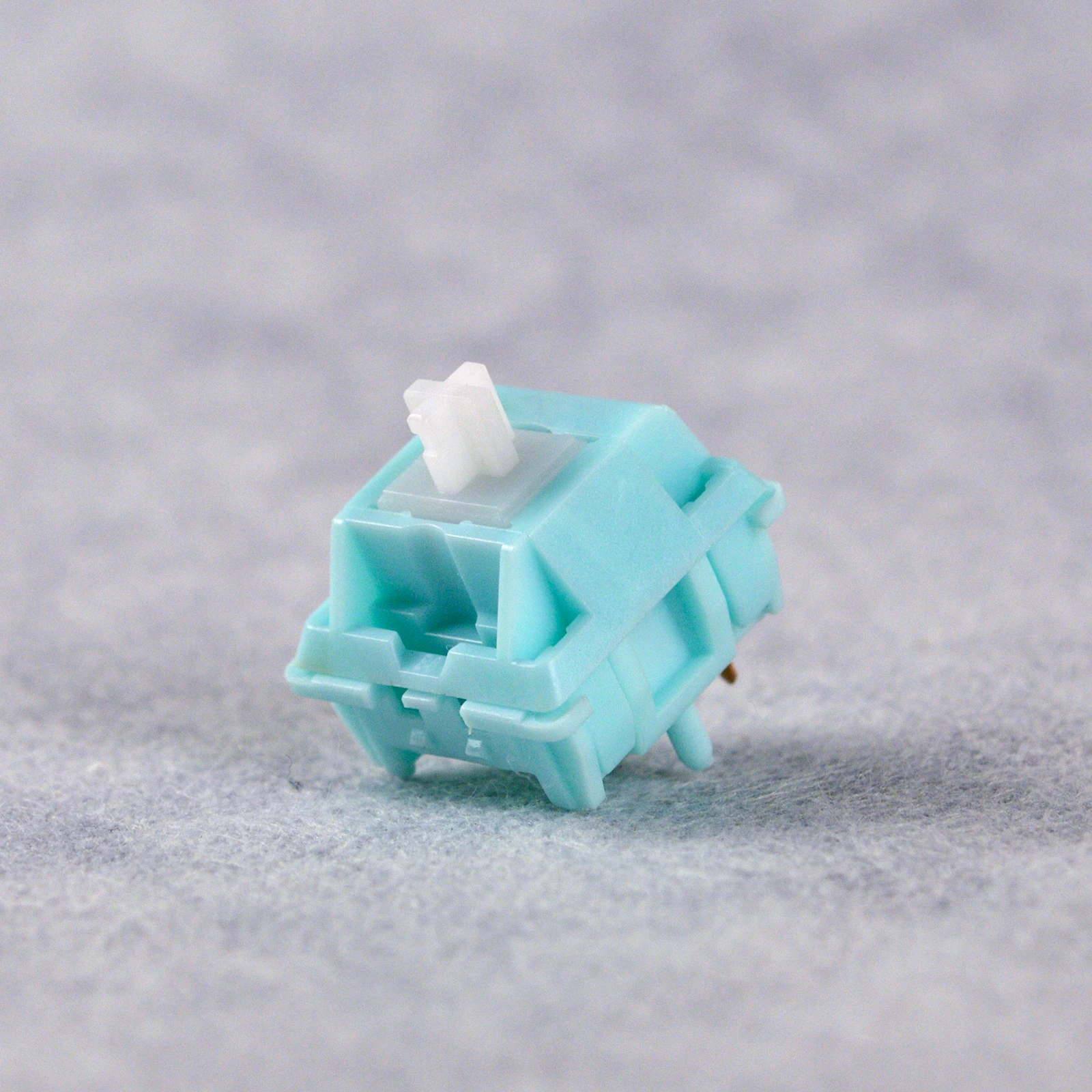 

DNDKB JW Switches Mechanical Keyboard Linear Tactile 5Pin POM Axis Shaft Upper Shell PC Lower Shell Nylon Stainless Steel Spring