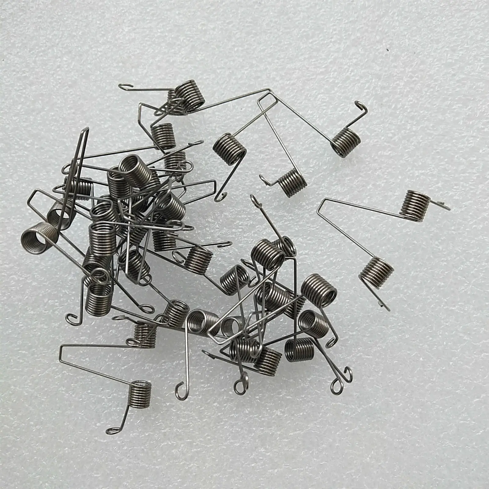 50 Pezzi Molla Per Corno Corno Francese Chiave Piatta Euphonium