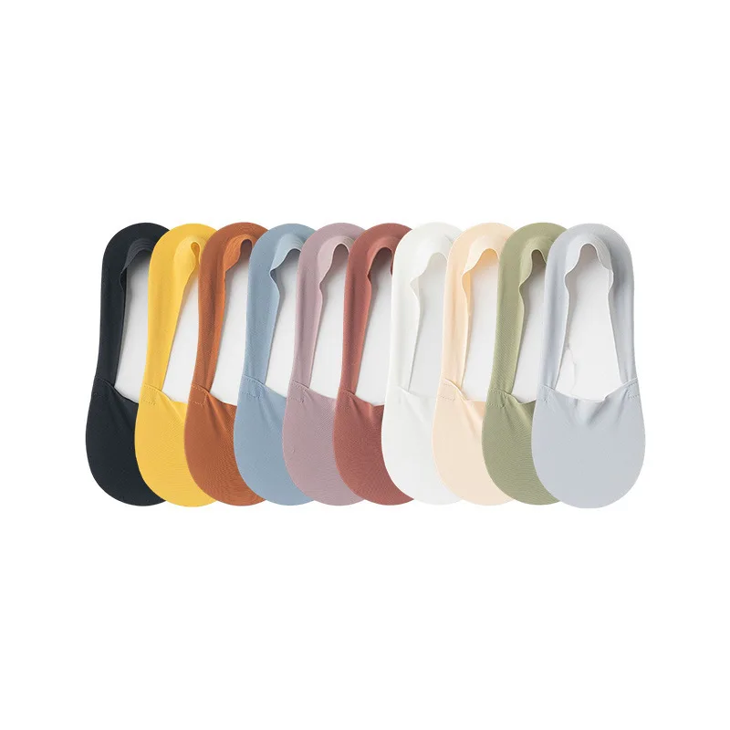 Рисунок 4 - Простые однотонные носки