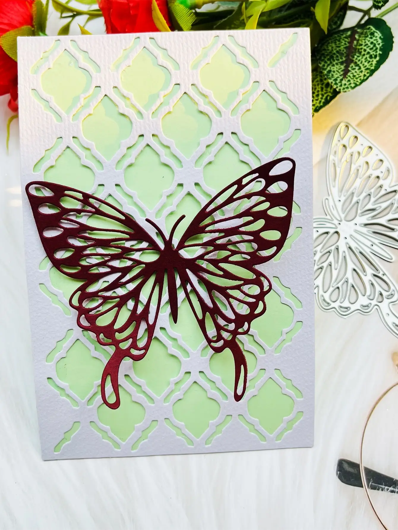 Metal Cutting Dies, Butterfly DIY Scrapbooking Mold for Card Making Embossing Tool