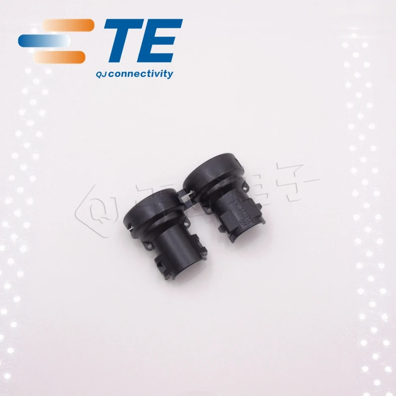 

100PCS 965786-1 Original connector come from TE Straight tail clamp 7K/X=6.62KG