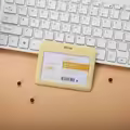 Horizontal Yellow