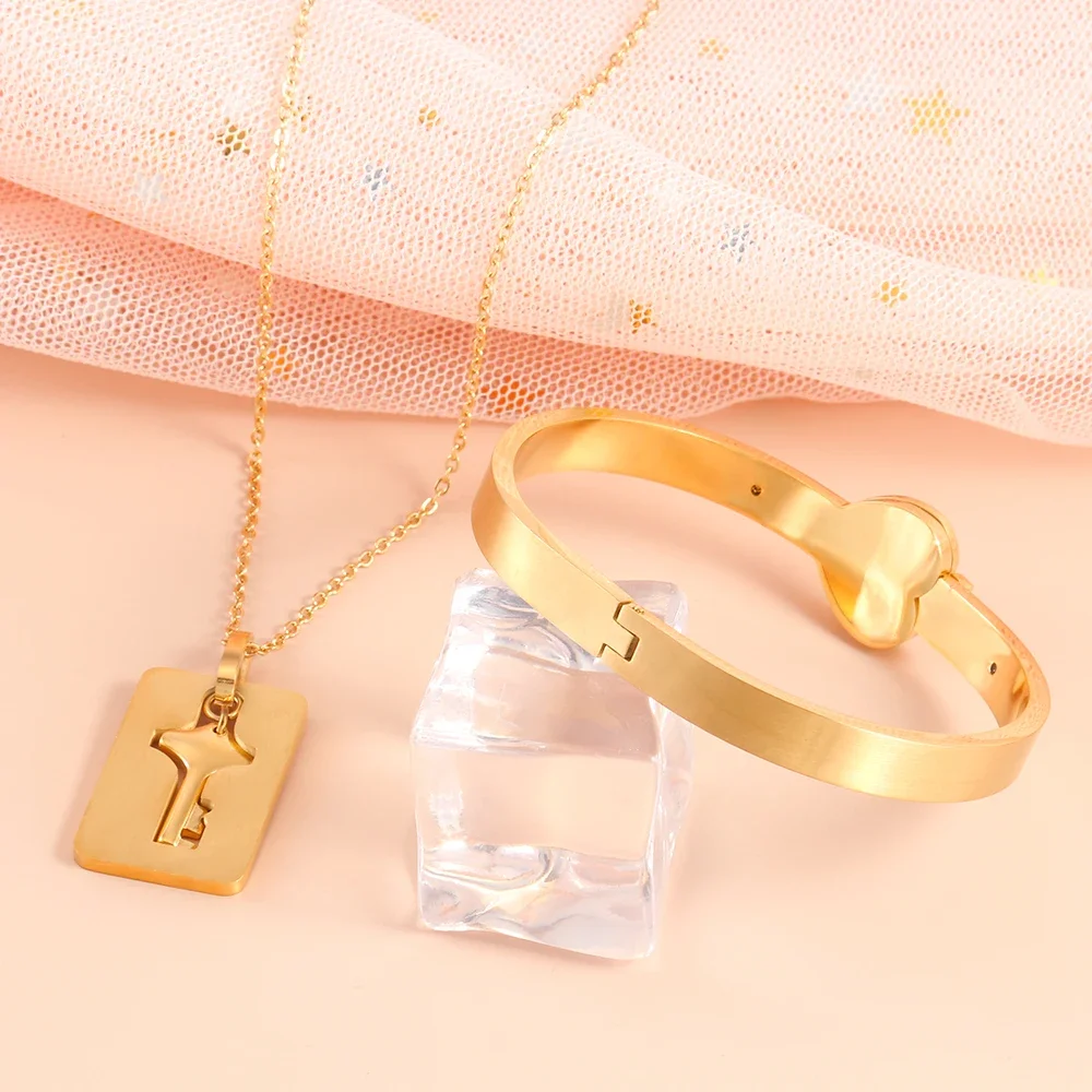 Couple  Jewelry Stainless Steel Bracelet Love Heart Lock Bracelets Key Pendant  Necklace for Women Men Couples Set  Jewelry Gift 2