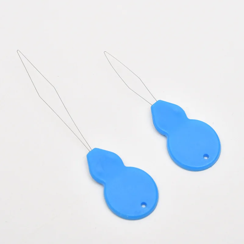 Effortless Threading Plastic Needle Tool for Hand Sewing and Crafting