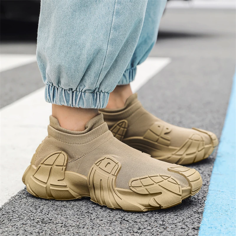 Hot Knit High Top Sneakers Man Street Platform Breathable Slip-on Men's Sneakers Fashion Casual Black Cool Designer Shoes Men