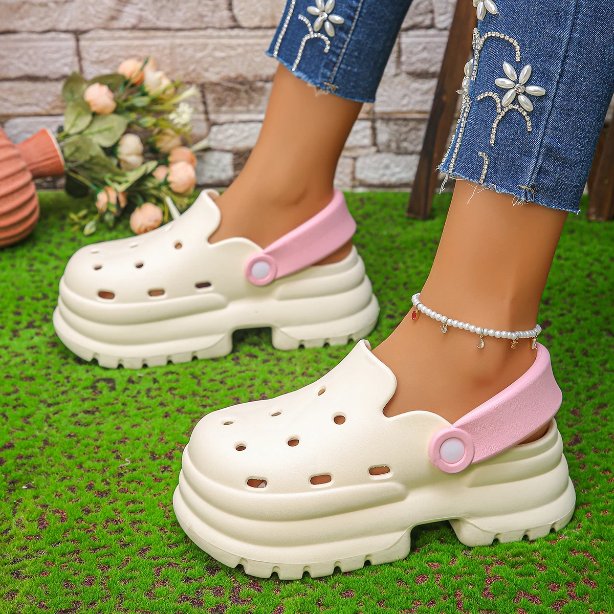 Chunky Platform Clogs Shoes for Women Thick Bottom Non Slip Beach Sandals Woman Summer 2025 Fashion Wedges EVA Sandals Slippers