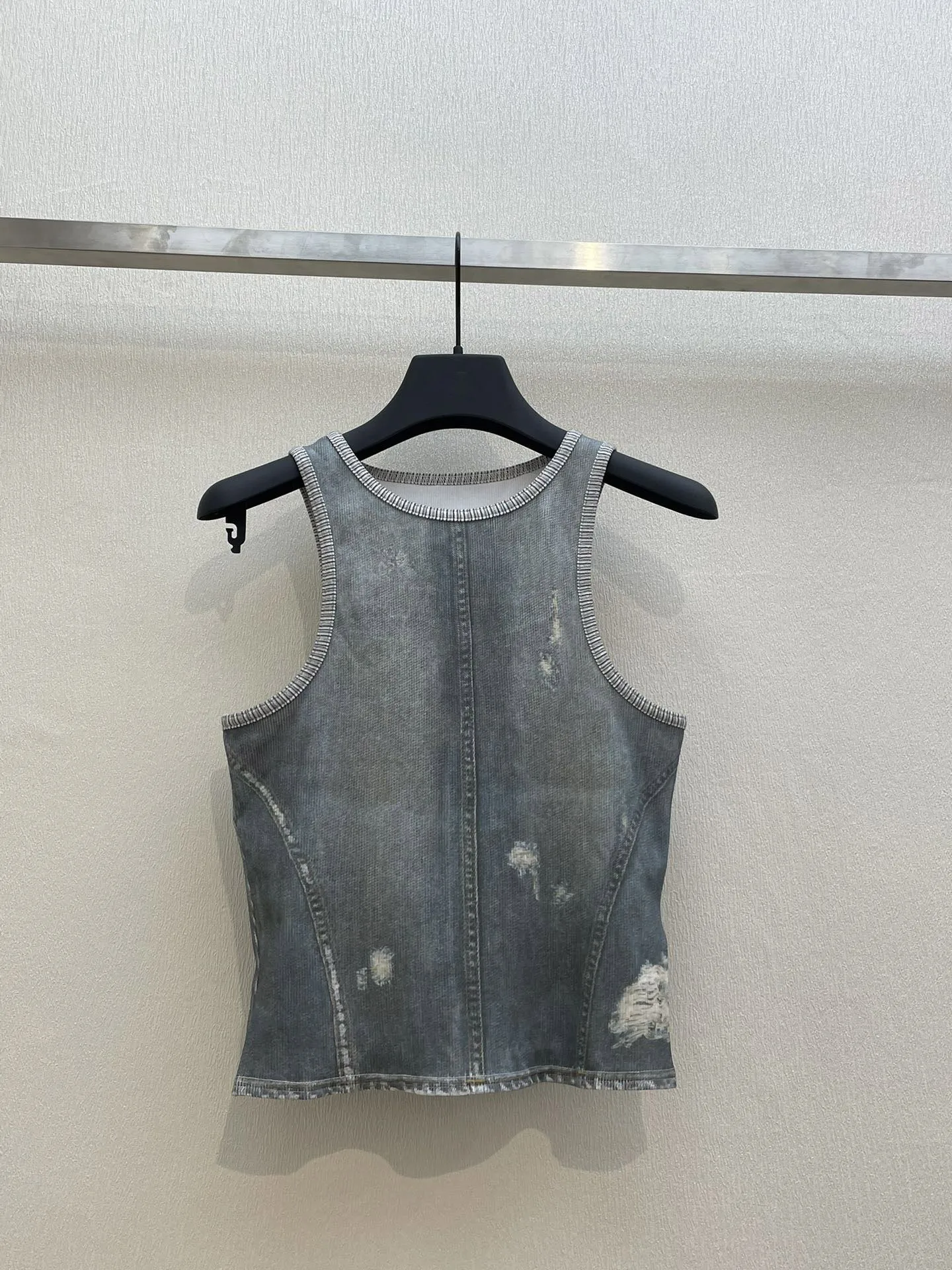 

2024 Women's Clothing Denim washed shredded fit halter top Spring Summer New No.30