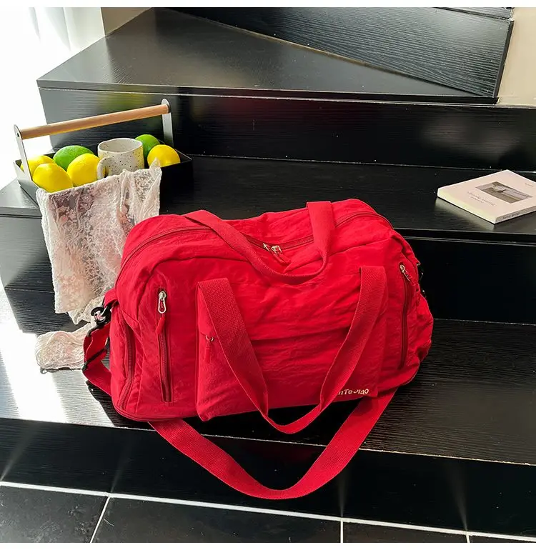 Large-Capacity Travel Tote Bag description 17