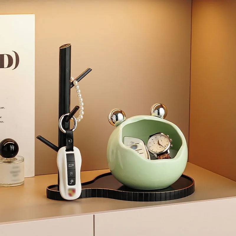 Luxury Cartoon Ornaments Ashtray Figurines Wine Rack Home Gift for Living Room Key Storage Decor Ornament Candy Container