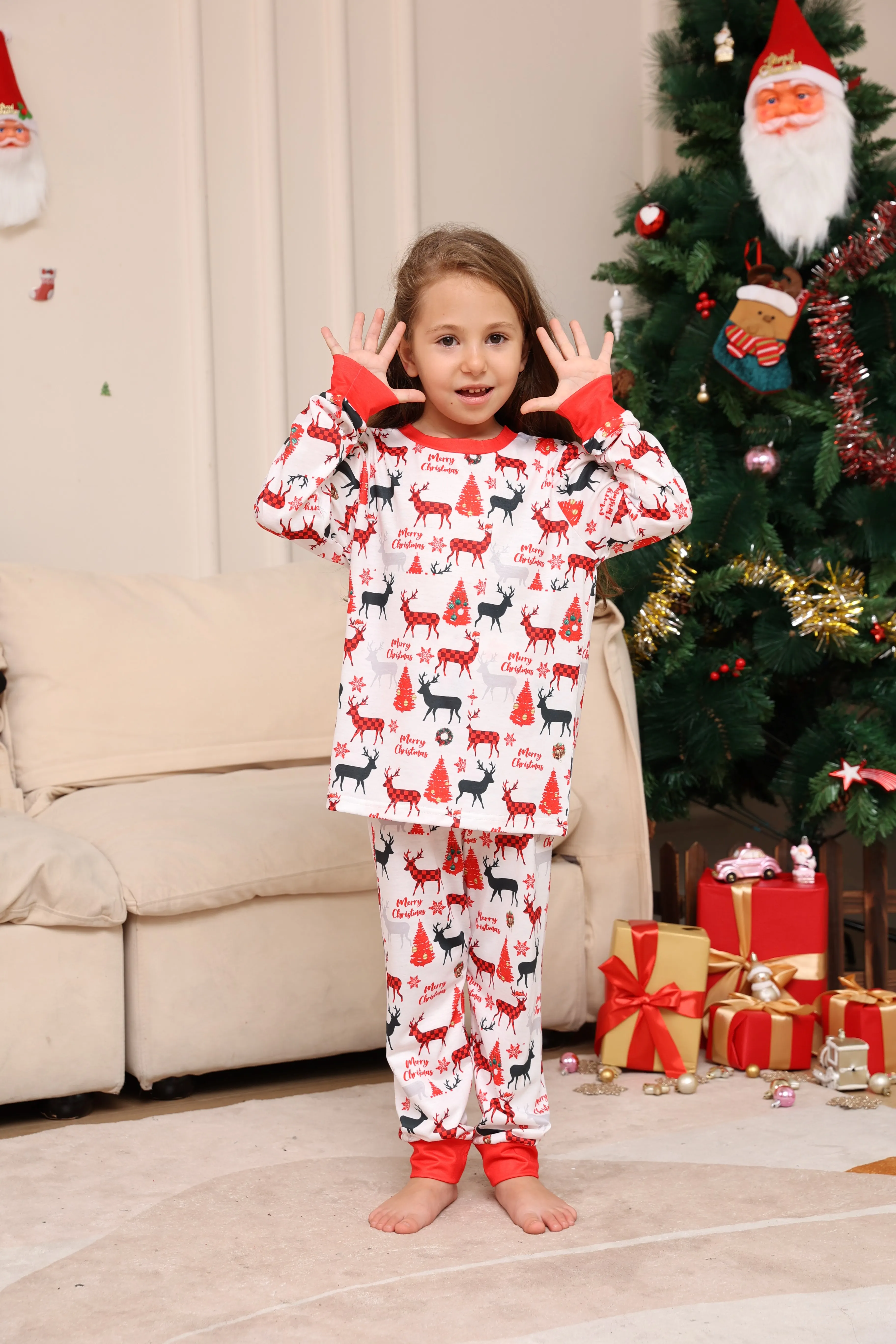 2024 Family Xmas Pajamas Matching Set New Year Fashion Red Cartoon Christmas Deer Print Adult Kids Pj's Baby Romper Dog Clothes