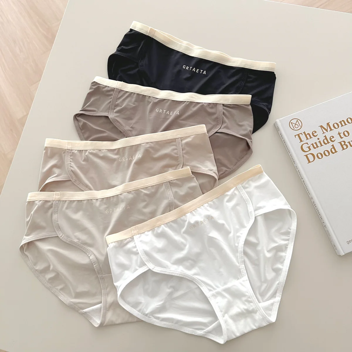 

Sweet Coffee color ice silk Seamless Panties women Mid-Rise Panties lovers lingerie women NC5913 men NS5950