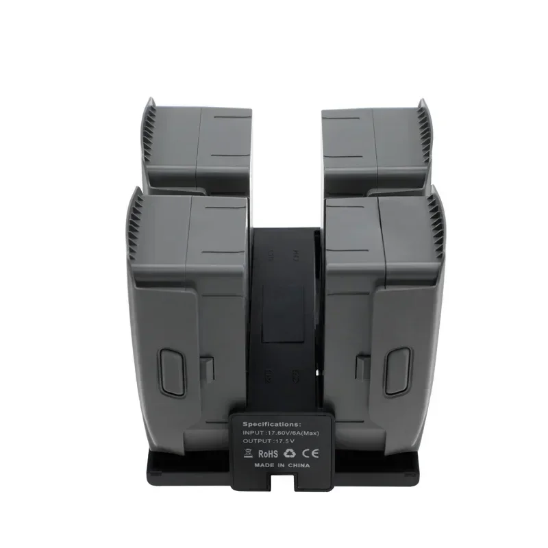 Vue rapprochée des ports de charge du chargeur batterie pour DJI Mavic 2 Pro/Zoom, avec LED allumées