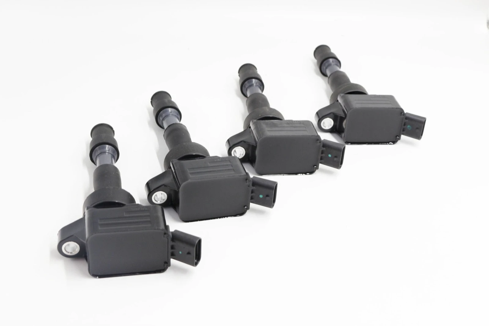 기아 포르테 K4 1.8L 273002E650 27300-2E650 용 현대 Elantra Mistra 용 4Pcs 점화 코일