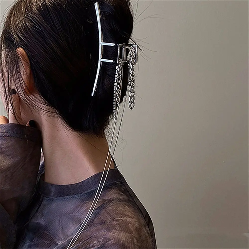 

Cool Sweet Temperament Alloy Geometry Women Chain Rhinestone Hair Clip Tassel Hair Claw Hair Accessories