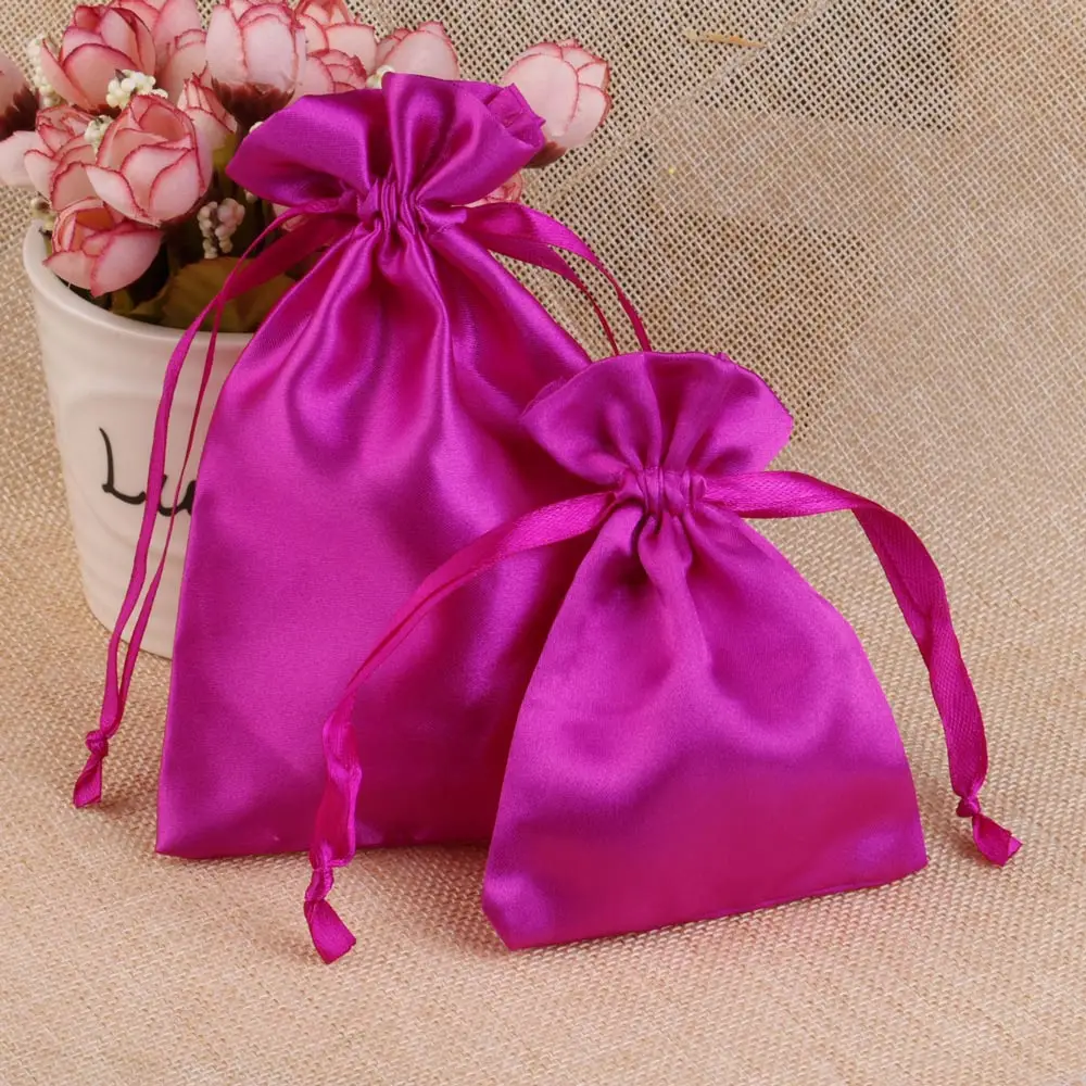 Linen And Bags Lot De 50 Sacs Cadeaux En Satin Noir Avec Cordon De Serrage 10,2 X 15,2 Cm