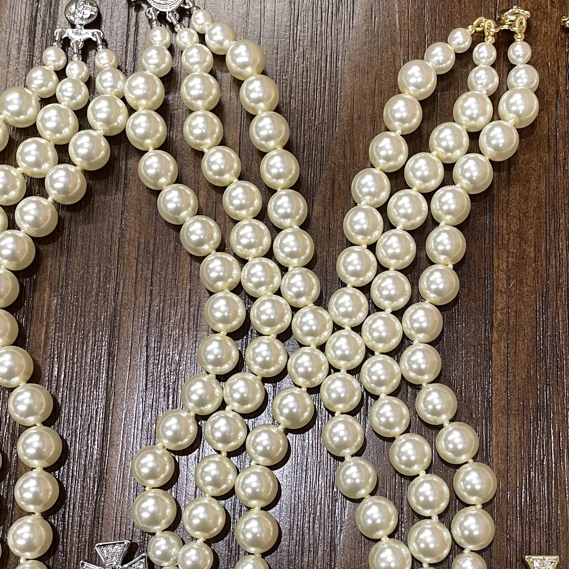 

High Quality Saturn Jewelry Three-Layers Pearl Saturn Necklaces Choker Clavicle Chain For Women Gift Wedding Party