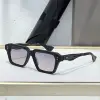 Classic Rivet Square Sunglasses Women For Men 2025 Vintage Sun Glasses Punk Popular Outdoor Driving Luxury Brand Designer Shades
