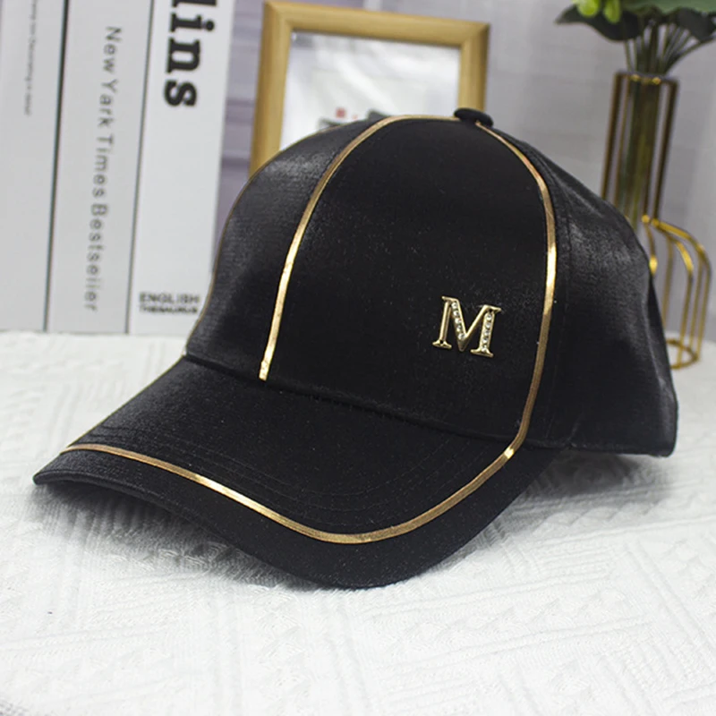 

Women's Leisure M Embroidered Satin Glossy Duck Tongue Cap Outdoor Sunshade Cap Summer Baseball Cap