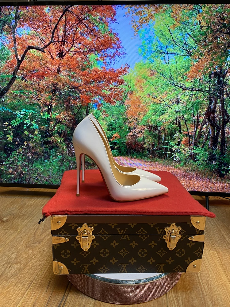 Black patent leather red soled high heels for women 2024 new professional temperament pointed shallow mouth sexy single shoes