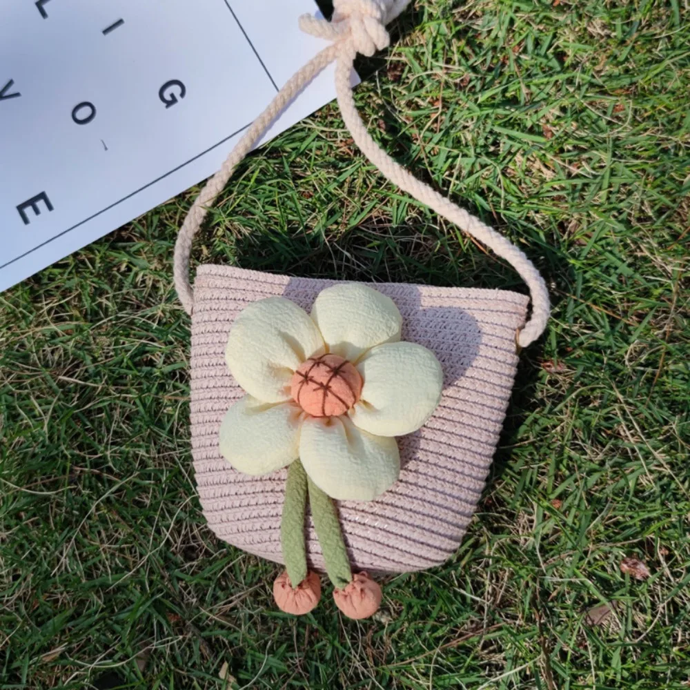 Bloom Tote Mini Straw Shoulder Bag 15