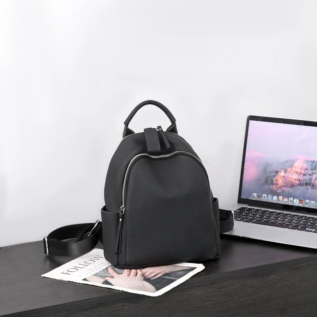 Luxury Brand Women Backpack Women's Fashion Backpack Solid Color Large Capacity Cowhide Women's