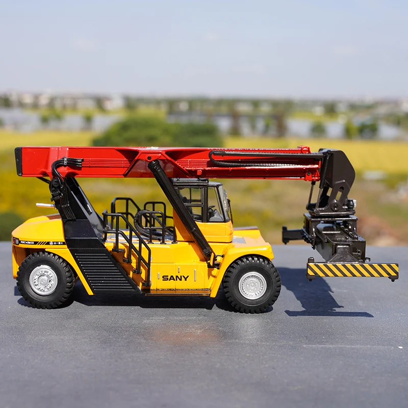 Authentic 1:50 Sany Diecast Container Reach Stacker crane models 