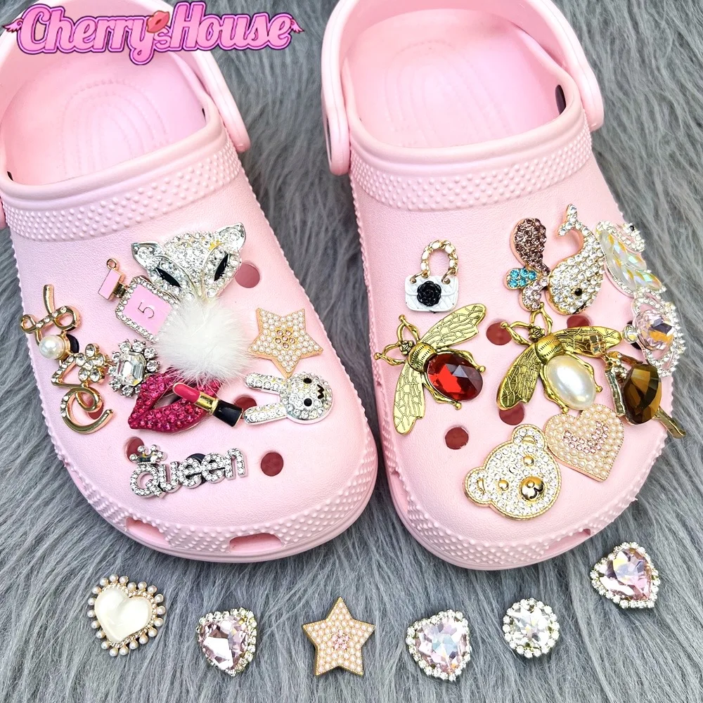 

1pcs Bling Crown Shoe Charms Pentagram Heart Clog Charm Accessories Bear Bunny Garden Sandal Lip Clogs Decoration Girls Gift