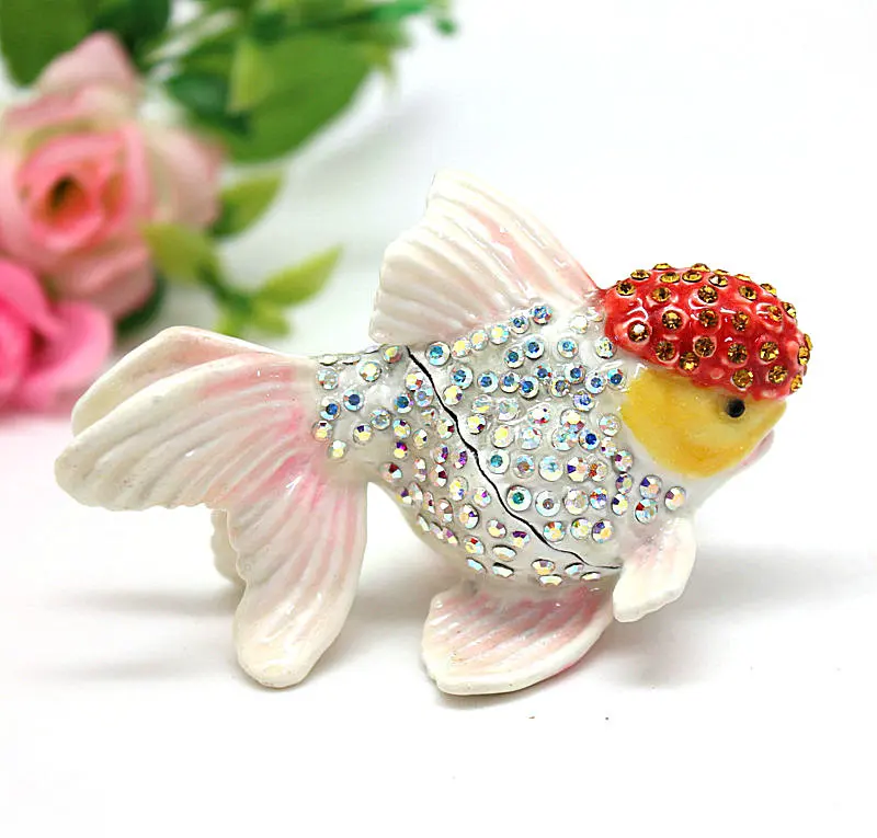 SHINNYGIFTS Enameled Hinged Fish Trinket Box Czech Crystal Bejewled Metal Craft Fish Figurine for Home Decoration