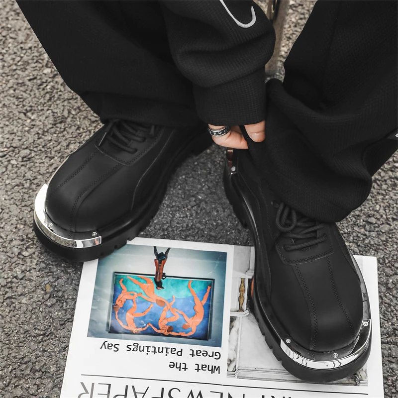 

2024 New Black Brogue Shoes Men Classic Platform Thick Oxford Dress Shoes Men Retro Patent Leather Footwear Low-Ankle Party Shoe