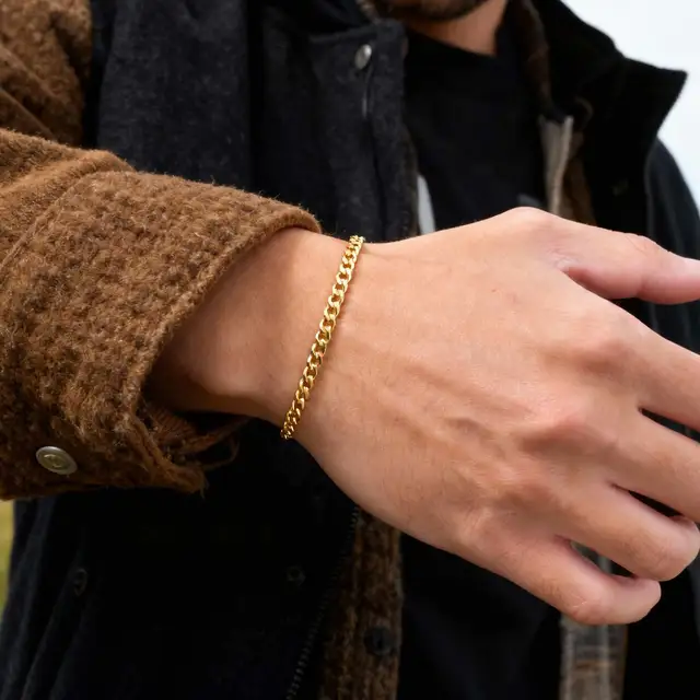 Bracelet en acier inoxydable en forme de cœur et de Zircon pour femmes et hommes, ensemble de bijoux imperméable Simple de couleur or, cadeau pour Couple amoureux, 2 pièces