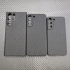 Coque de téléphone en fibre d'aramide pour Samsung Galaxy S22 Ultra, étui en fibre de carbone rouge noir à trous fins 1