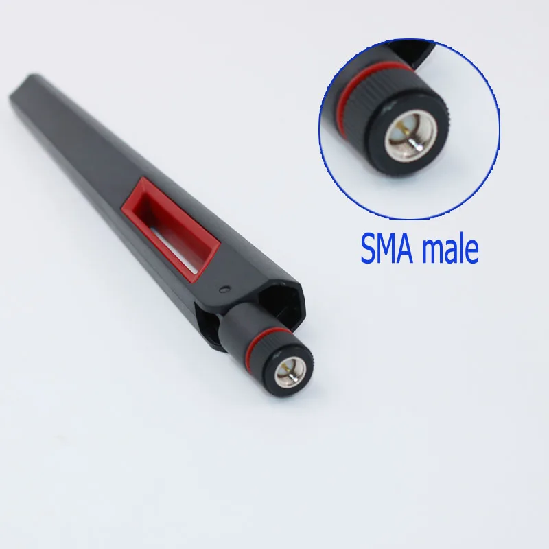Antenne WiFi 10dBi SMA RP-SMA 2.4GHz 5.8GHz utilisée en FPV avec un drone