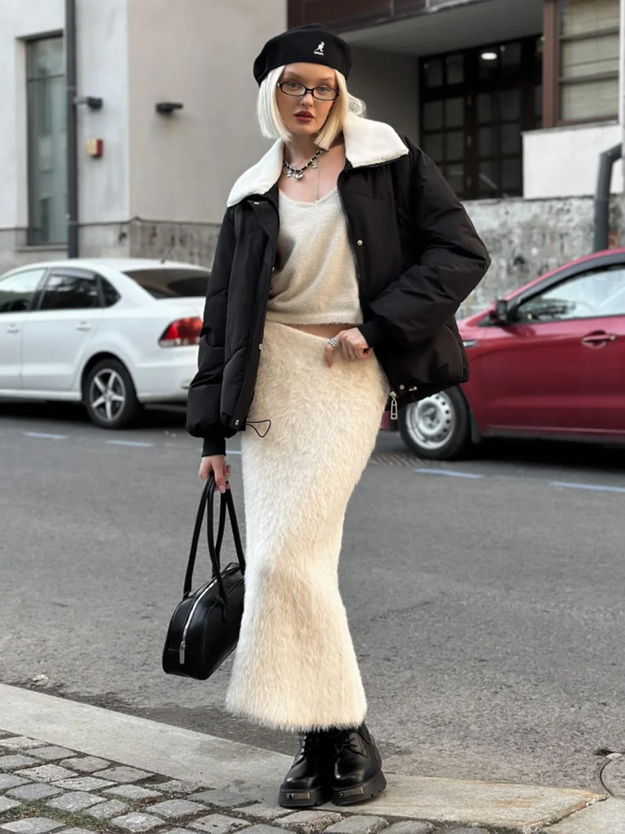 Bornladies  Autumn Winter Knit Maxi Skirt Women’s High Waisted Slim Fit Design Warm Windproof Ins Trendy Stylish Long Skirt