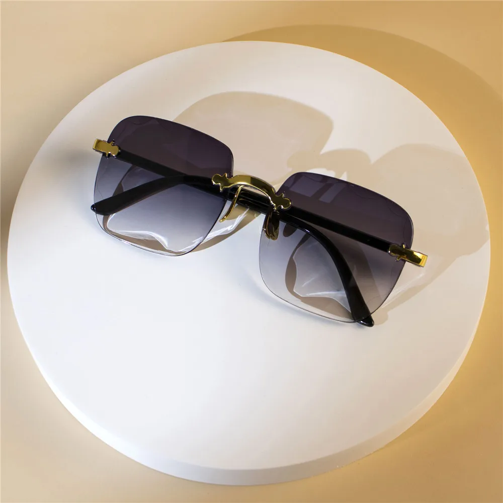 4PCS Square Rimless Sunglasses Women Luxury Brand Designer Summer Red Glasses Fashion Sun glasses For Men Shades Oculos - Image 3