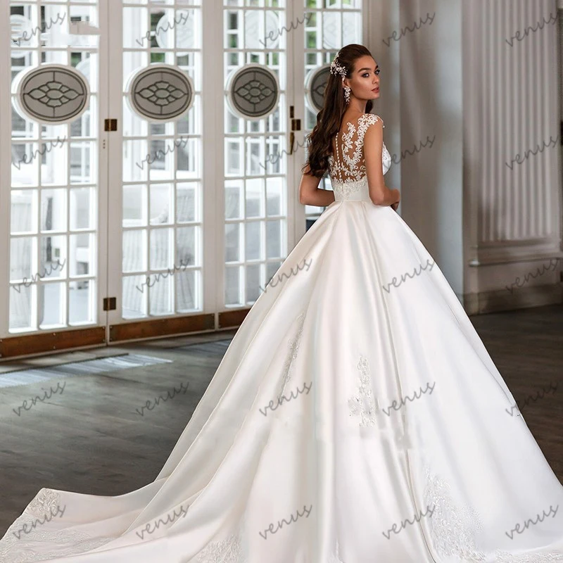Modern Wedding Dresses Satin Bridal Gowns Spaghetti Straps Backless Ball Gowns Glamorous Robes Vestidos De Novia Customized 2025 2