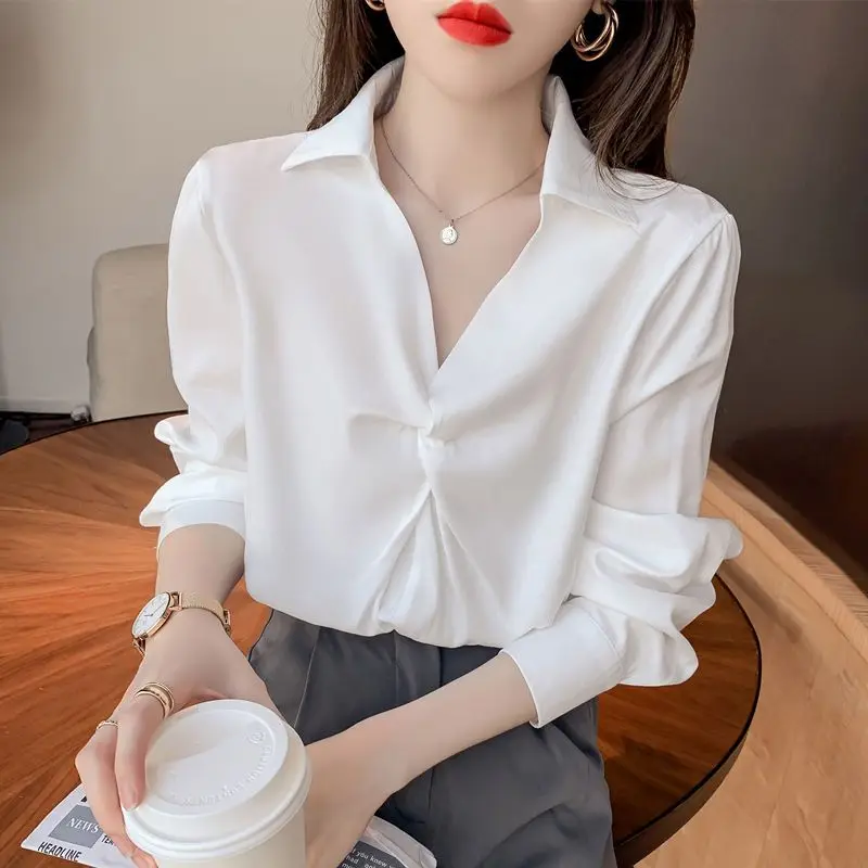 2023 New Spring and Autumn Commuting Simple V-neck Chest Pleated Loose Draping Stylish and Fashionable Luxury Women's Shirt