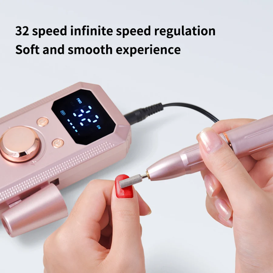 다기능 트리머 및 손톱깎이 세트는 손과 발의 손질과 모양 정리에 적합하며, USB 충전 기능이 있습니다.
