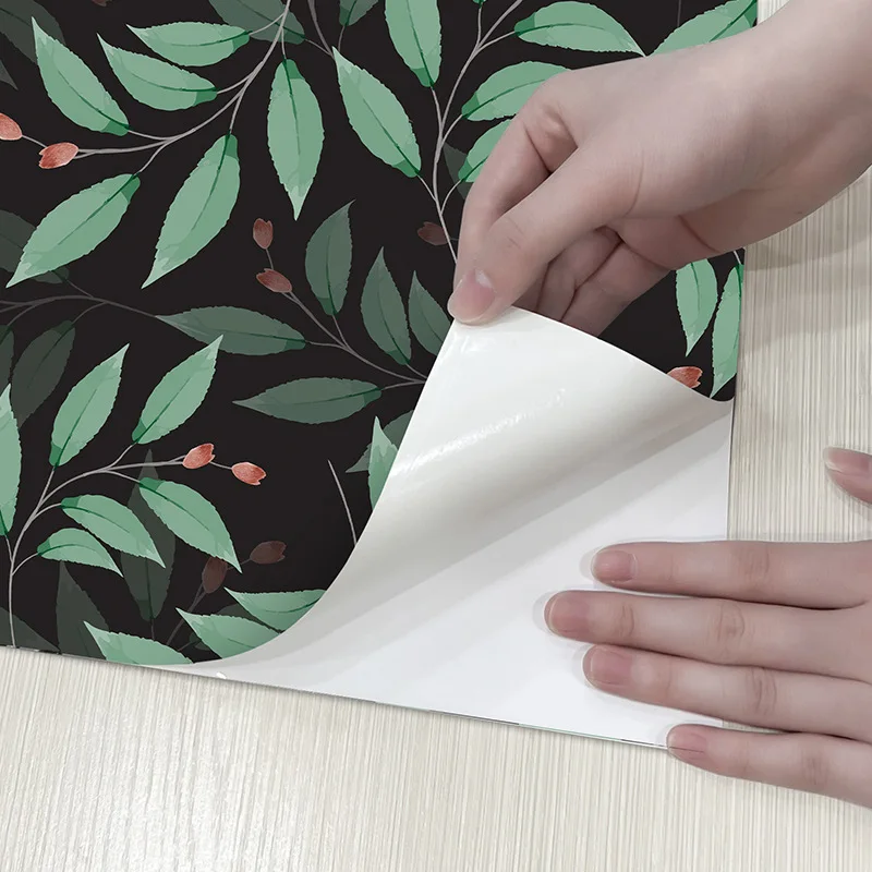 Рисунок 5 - Самоклеящиеся обои для украшения стен спальни