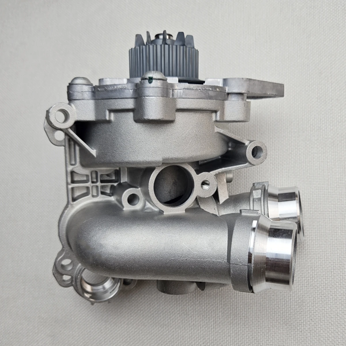 06H121026DD Aluminium Coolant Water Pump for Audi A3 A4 B8 A5 Q5 VW Golf Jetta Tiguan Passat 1.8T 2.0 TFSI EA888 CCTA CBFA CCZA