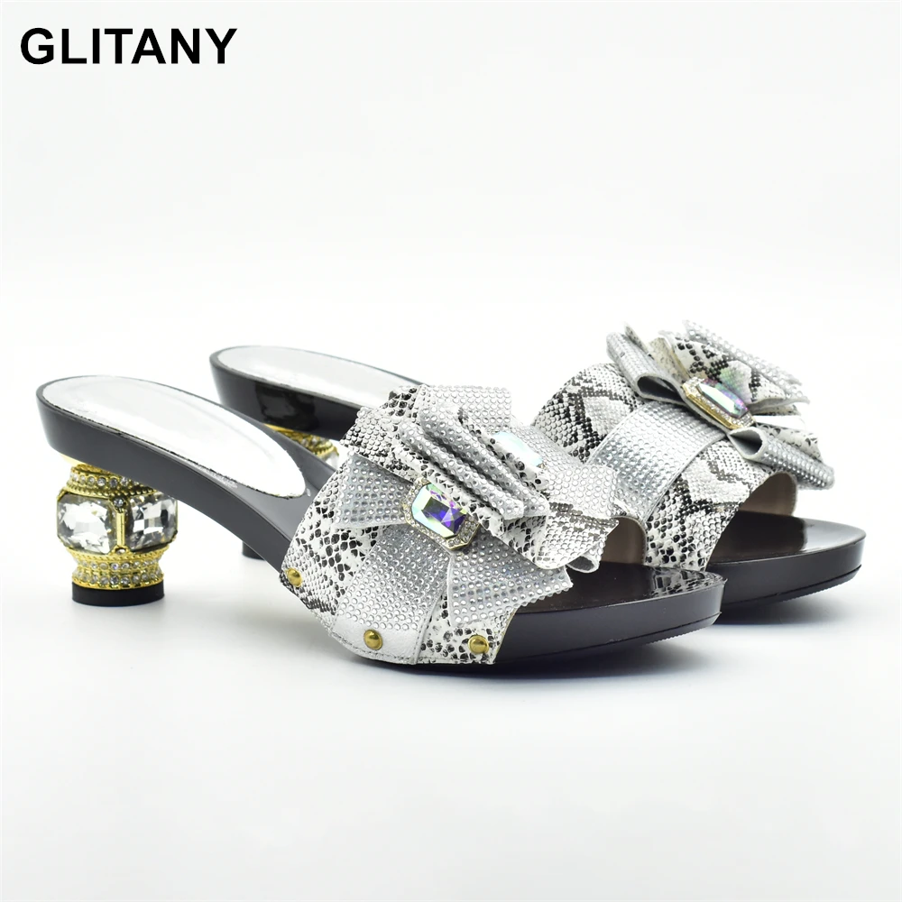 

Latest Design African Women Wedding Shoes Decorated with Rhinestone High Heels Sexy Ladies Plus Size Women Shoes 43 Party Pumps