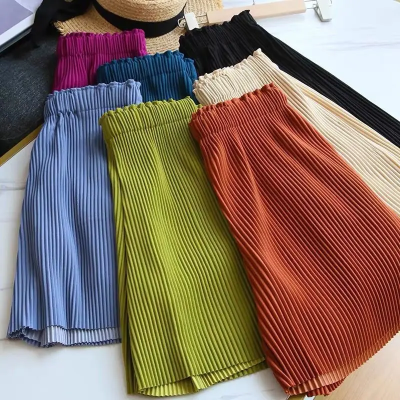 

2023 new pleated wide-leg casual shorts women's summer loose Korean style five-point pants cool ice silk thin girls tide skirt