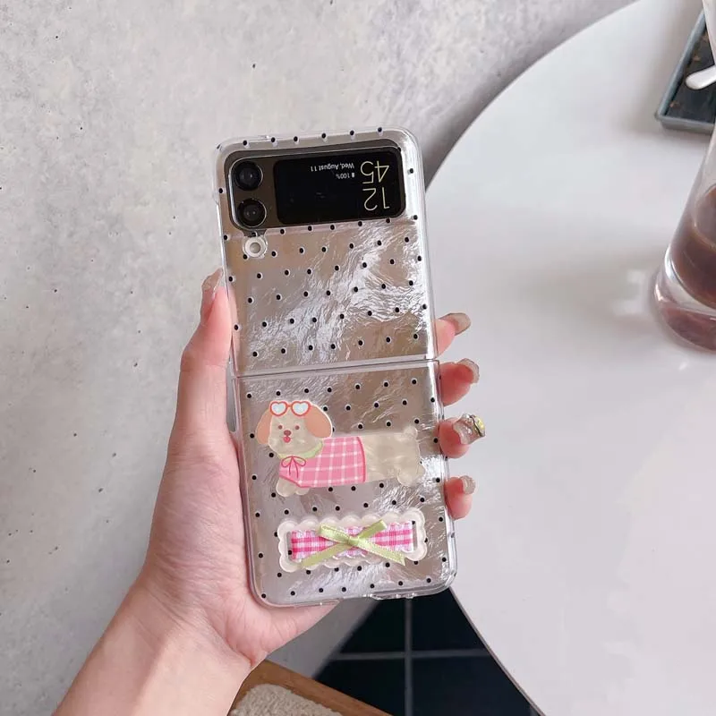 Funda de teléfono con correa de muñeca de perro de dibujos animados para Samsung Galaxy Z Flip 6 5 4 3 Funda protectora para Samsung Z Flip6 Flip5 Flip4 Flip3 Capa_voghion.com