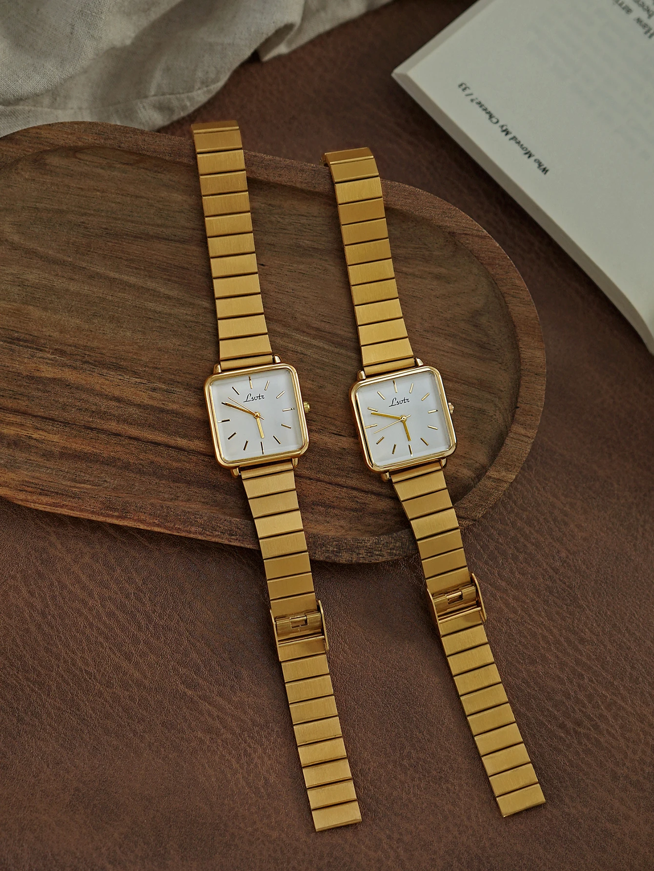 1 Piece of Gold Retro Simple and Elegant Women's Watch Stainless Steel Strap Quartz Watch Square Dial Casual Fashion Waterproof Women's Watch Suitable for Daily Wear Dinner and Other Occasions Decorative Wrist 2