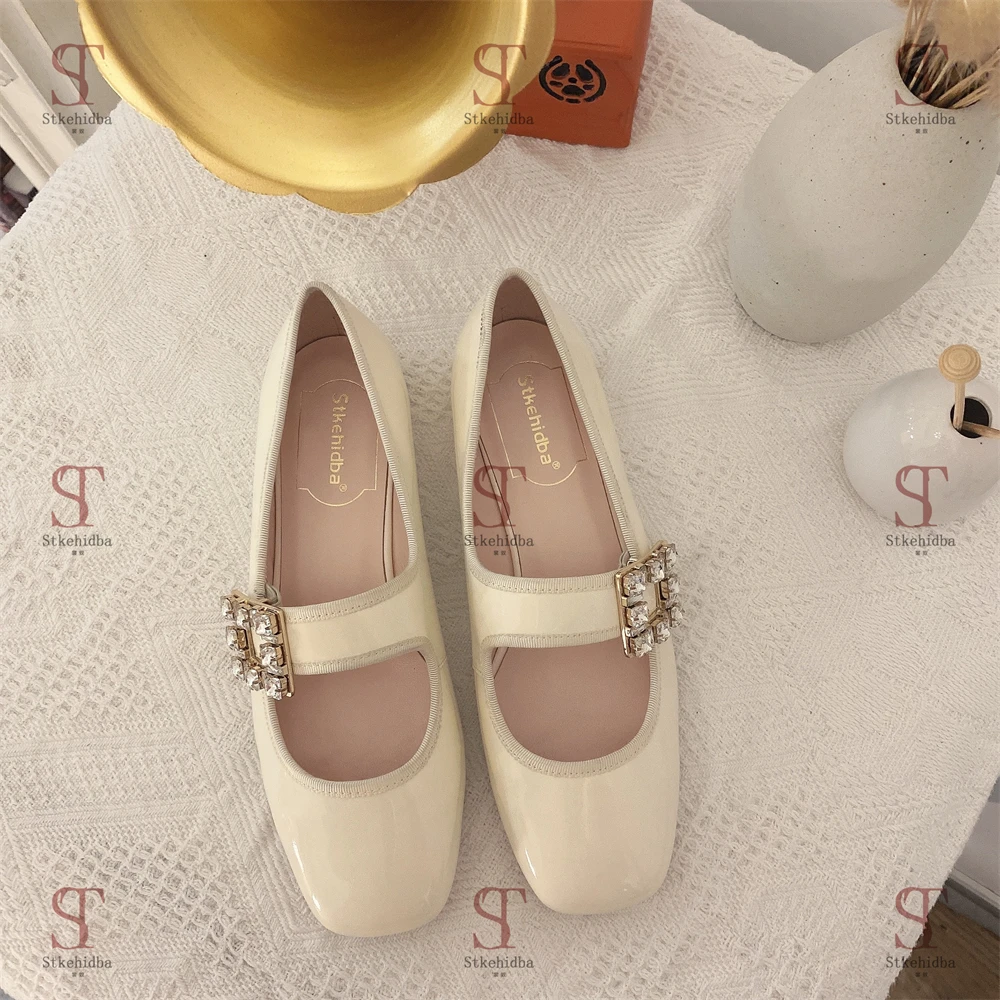 

Fashion Design Women's Shoes Genuine Leather Ballet Flats Square Toe Crystal Flat Shoes For Women Patent Leather Shoes