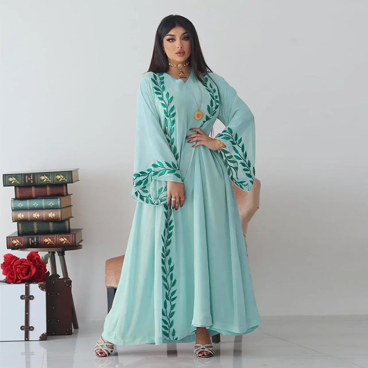 Summer Muslim Hijab Dress Women Abaya with Scarf Elegant V Neck Floral Embroidery Moroccan Kaftan Robe Islam Casual Abayas Dubai