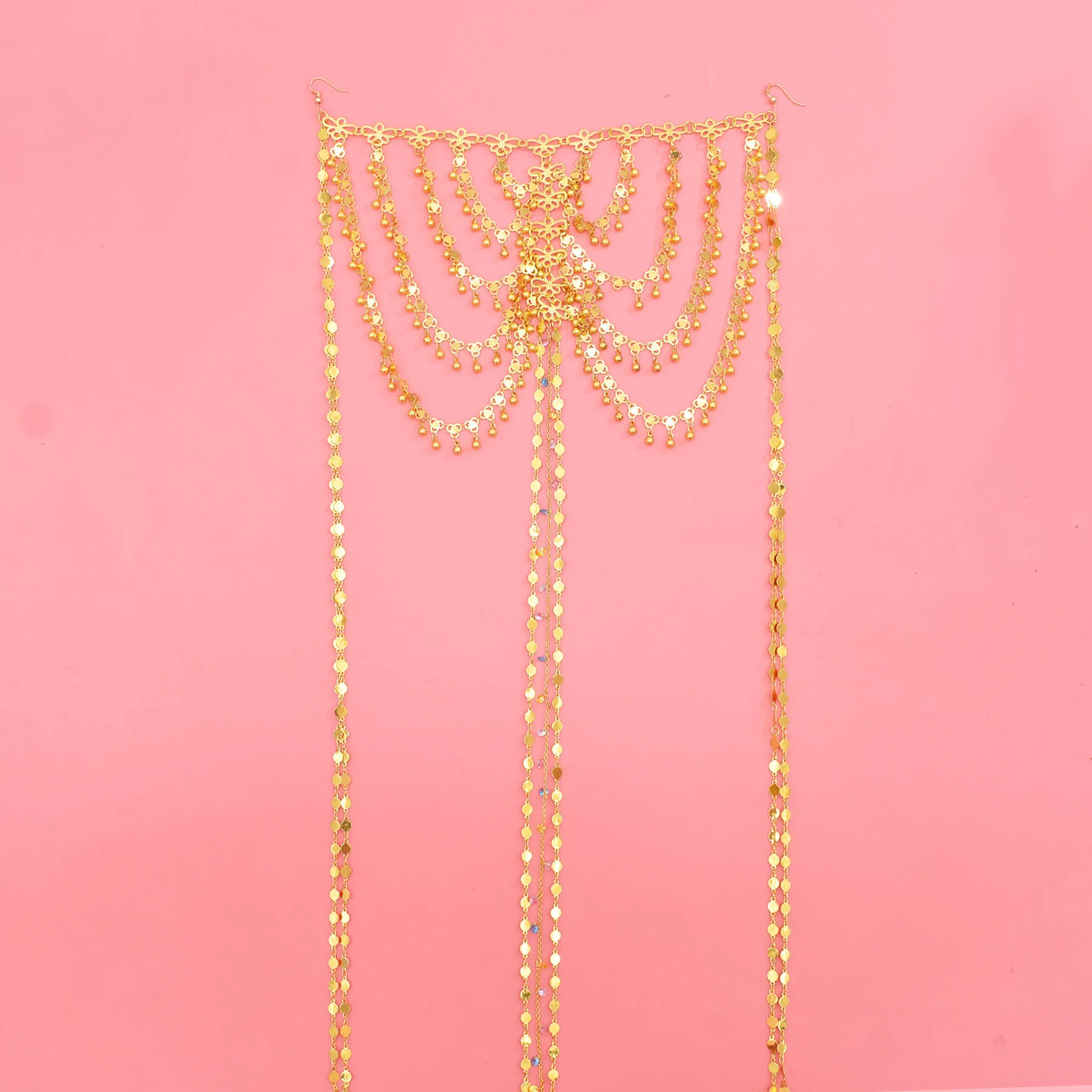 غطاء شعر ذهبي متعدد الطبقات بتصميم متدلٍ فاخر