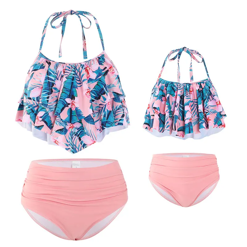 Family Matching Look Mom Girls Kids Ruffles Swimsuit Family Beach Wear Mother and Daughter Swimwear Outfit Women Stripe Swimsuit 4